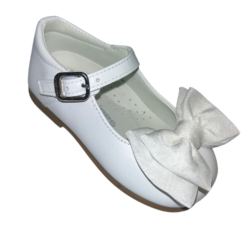 Andanines White Pearlised Bow Dolly Shoes
